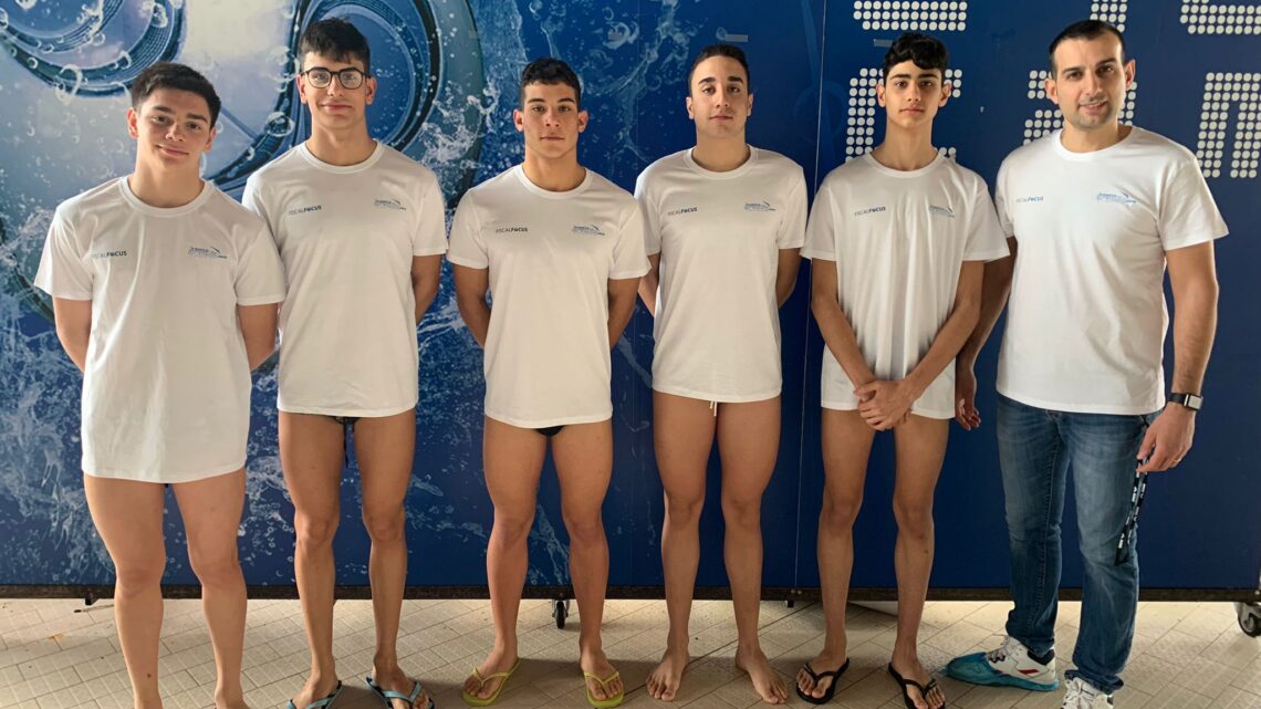 Gabriele Muggeri, Gianluca Pittelli, Angelo Talarico, Leonardo Grasso, Gabriele Mascaro e mister Francesco Strangis